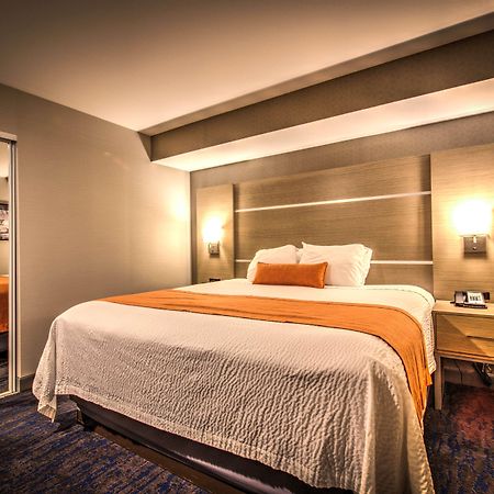Best Western Plus Media Center Inn & Suites Burbank Esterno foto