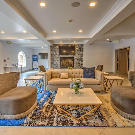 Best Western Plus Media Center Inn & Suites Burbank Esterno foto