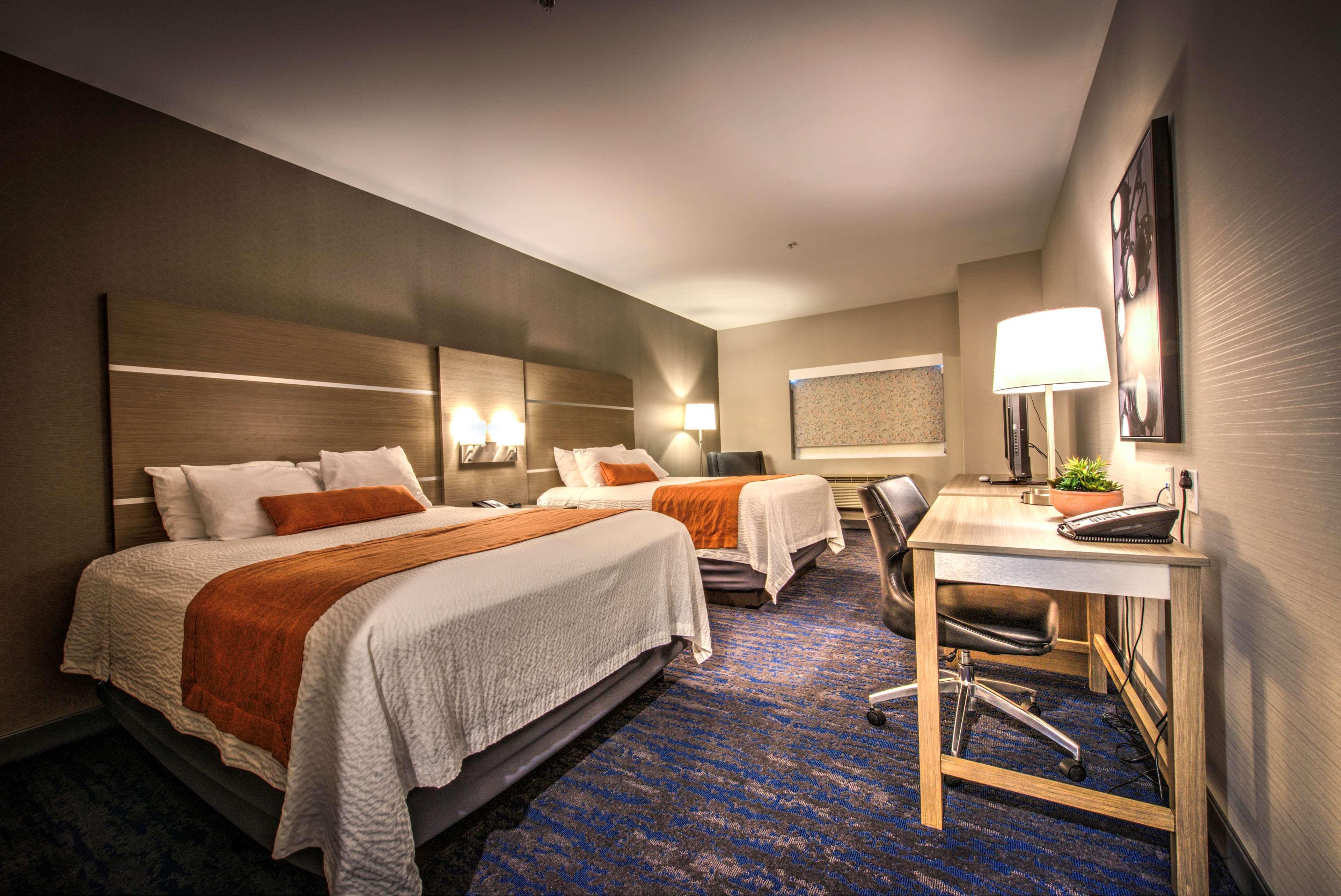 Best Western Plus Media Center Inn & Suites Burbank Esterno foto