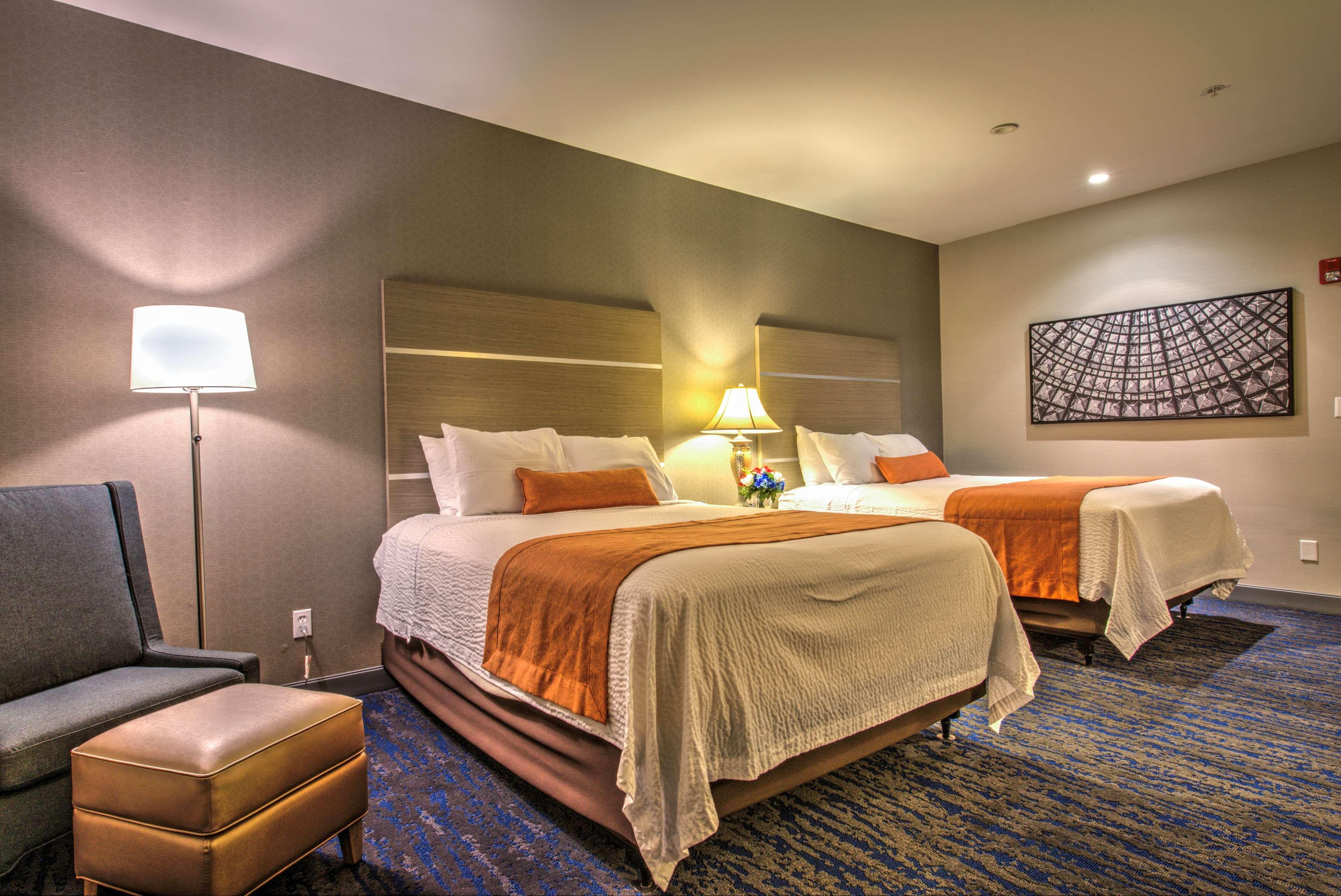 Best Western Plus Media Center Inn & Suites Burbank Esterno foto