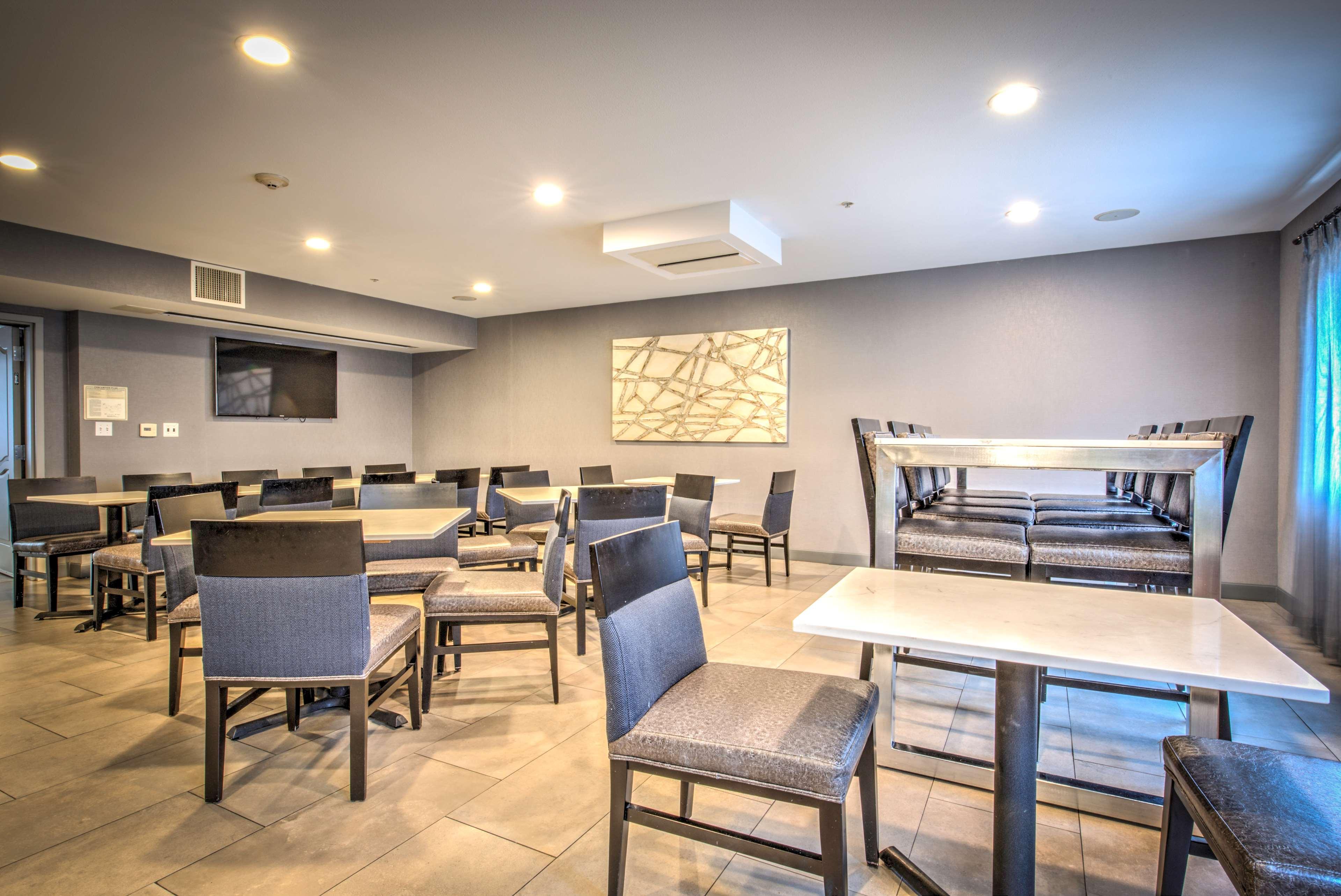 Best Western Plus Media Center Inn & Suites Burbank Esterno foto