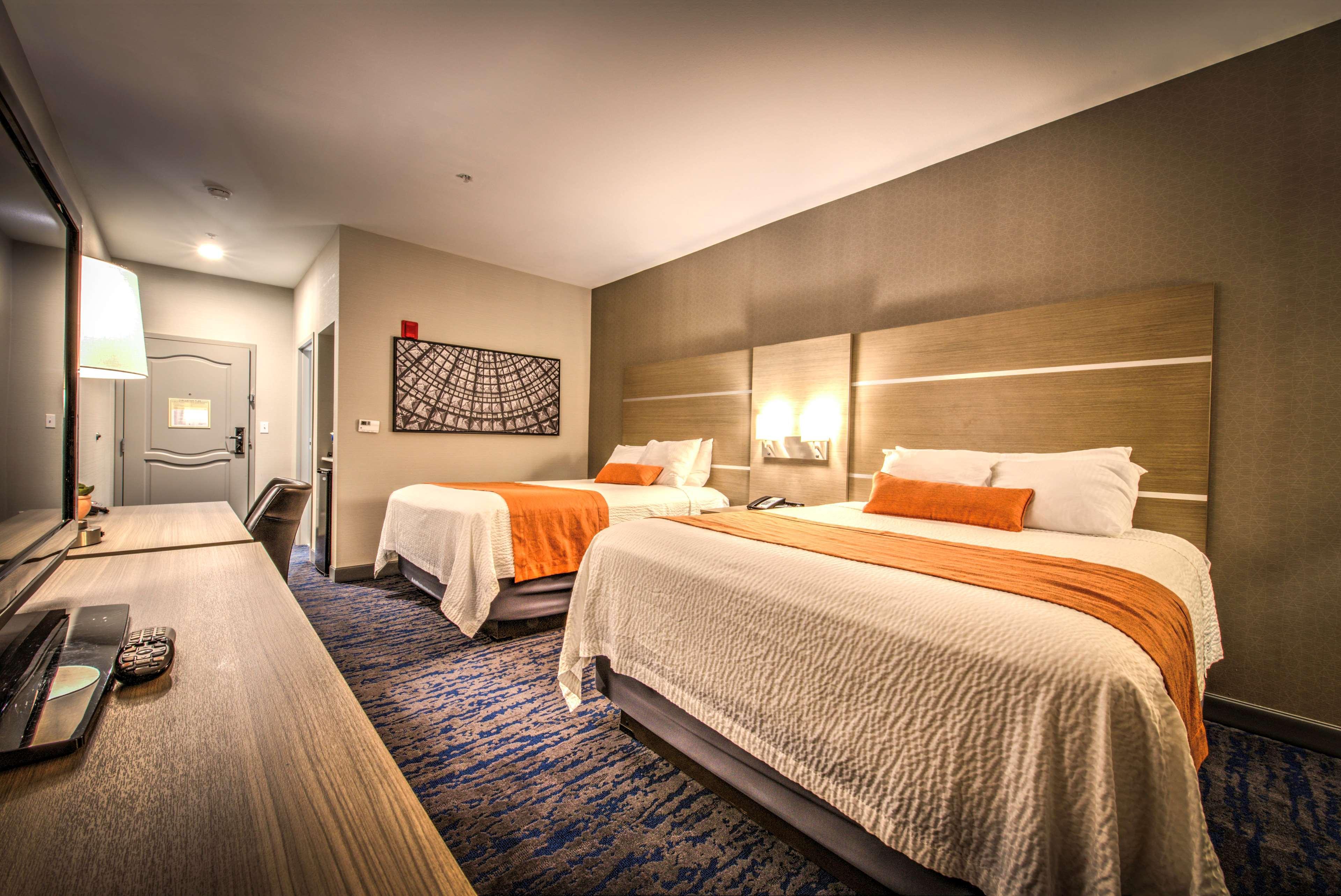 Best Western Plus Media Center Inn & Suites Burbank Esterno foto