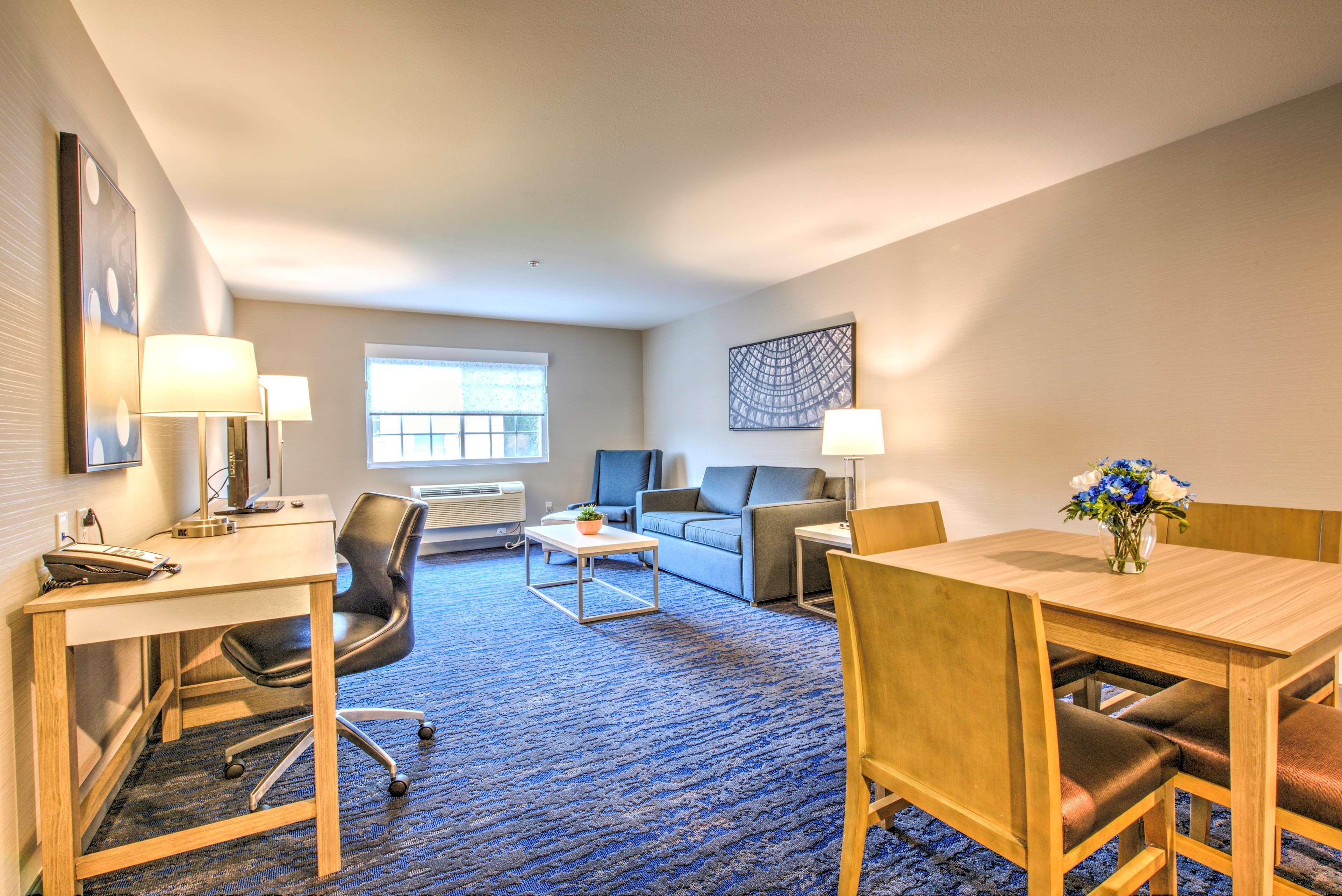 Best Western Plus Media Center Inn & Suites Burbank Esterno foto