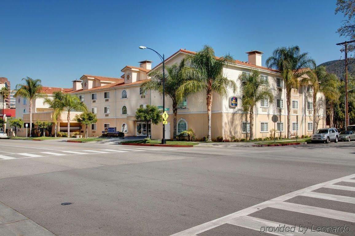 Best Western Plus Media Center Inn & Suites Burbank Esterno foto